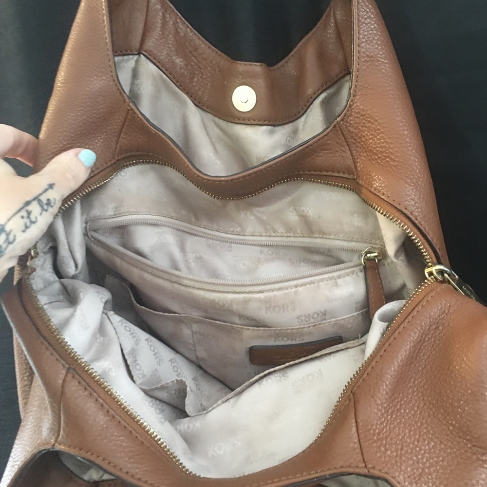 MK purse - Picture 4 of 6